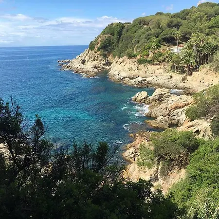 Seahomes Vacations - Seafront Fenals With Pkg Apartamento Lloret de Mar