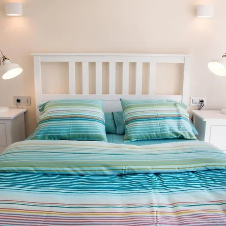 Apartment Seahomes Vacations - Seafront Fenals With Pkg *