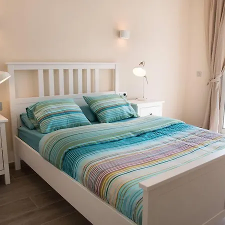 Seahomes Vacations - Seafront Fenals With Pkg *