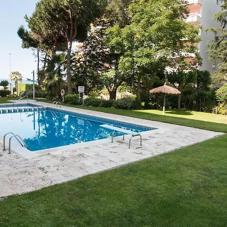 Apartment Seahomes Vacations - Seafront Fenals With Pkg *